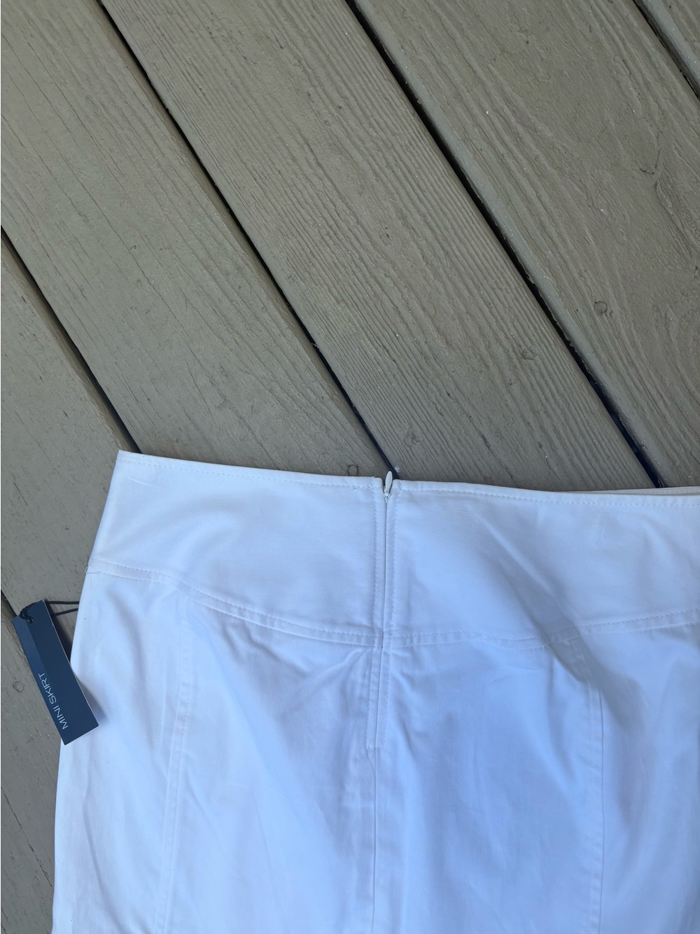 NWT EXPRESS White Women’s Mini Skirt, Size: 6 - Picture 4 of 11